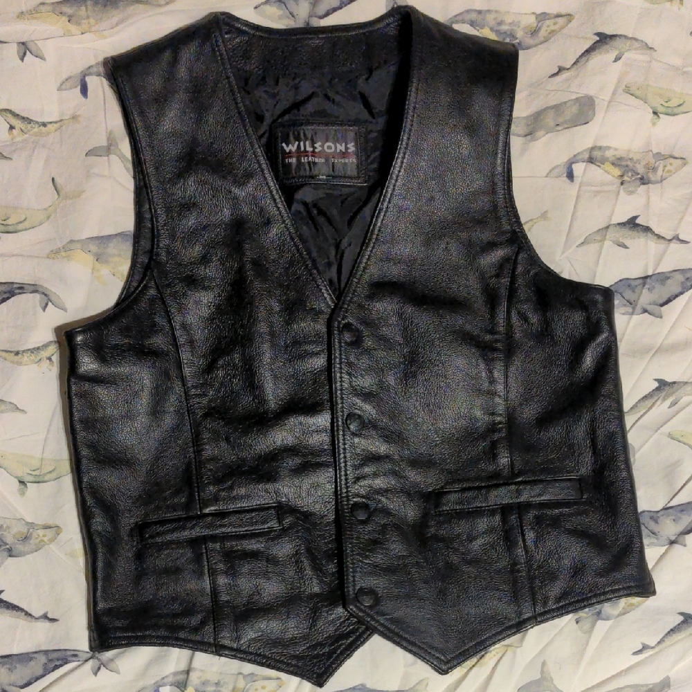 Men's Medium Wilsons Black Genuine Thick Leather Vest with Snap Front